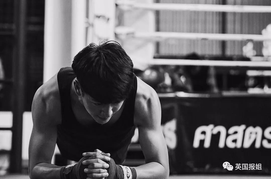 [英国报姐]霸道总裁本尊！出演泰国狗血剧的这位男神，我太可了