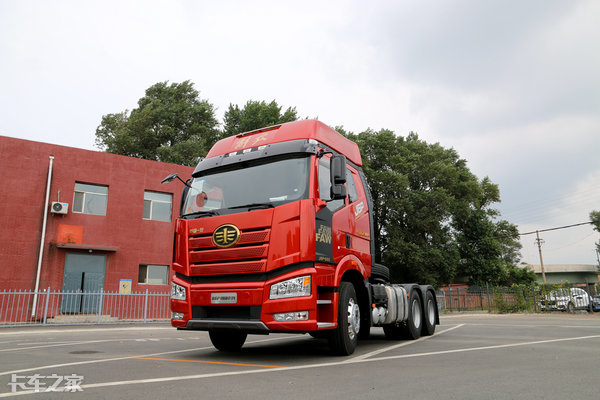 j6p550领航版2.0图片,j6p550领航版图片 试驾全新解放j6p领航版2.0牵引车,配置高开起来就是爽