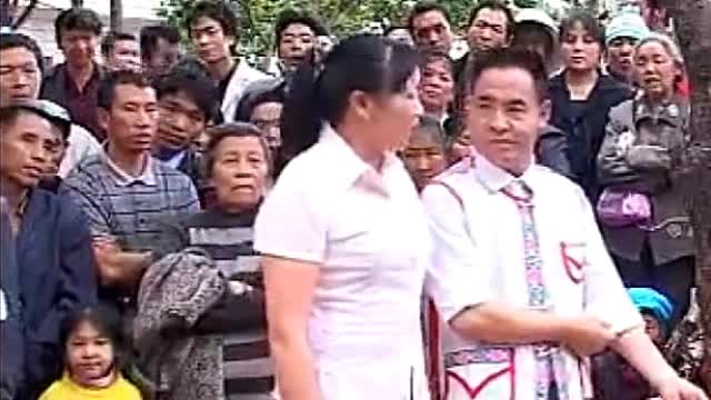 云南搞笑山歌对唱《逍遥头上加快乐》,太逗了
