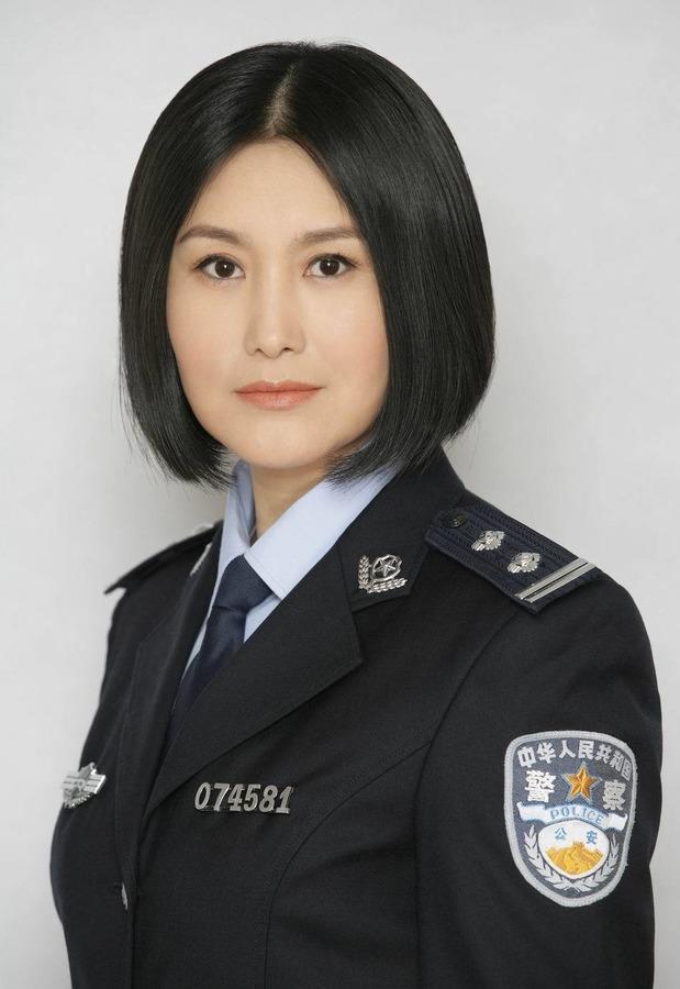 《重案六组》记录时代变迁,客串演员强大,严歌苓继母罕见亮相