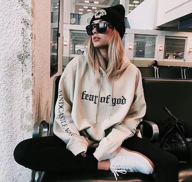 来聊一聊穿 FEAR OF GOD 的高街男孩