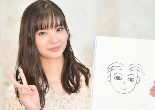 少女漫情节成真！日本女星倒追大龄巴士司机3年，没婚戒就接受求婚
