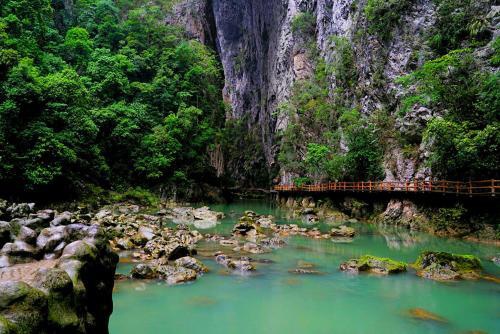 贵州黔东南千户苗寨荔波大小七孔梵净山最佳旅游行程攻略