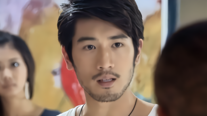 影视:高以翔12年拍的电视,那时就一脸胡茬!温文