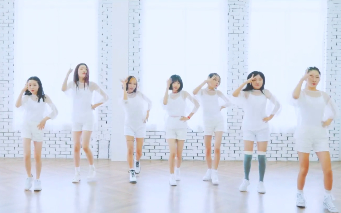 韩国清新小美女 clevr 舞蹈翻跳 clc《me》