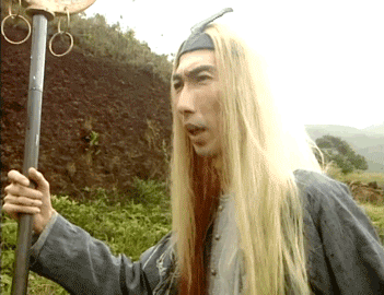 这部电视剧里有很多令人印象十分深刻的配角,比如说 车保罗的胖头陀