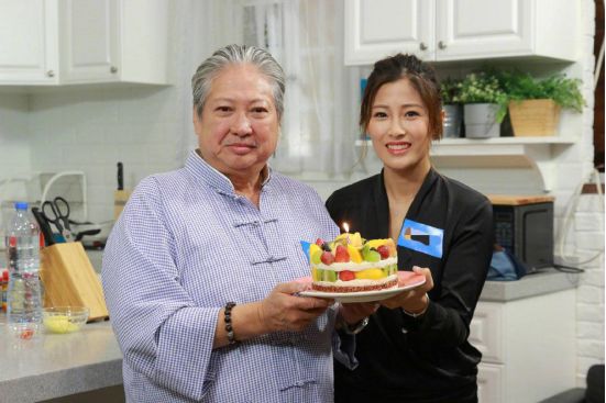【不八卦会死星人】洪金宝身体抱恙，勒令儿子追生女，36岁儿媳腹部微隆疑满足他心愿