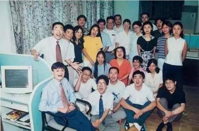 【字母榜】冲浪1999：第一代互联网大佬往事，这几个一定要看