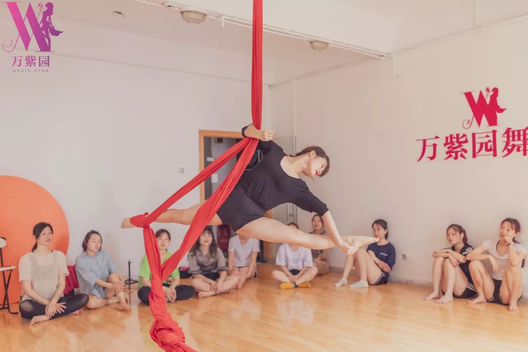成人零基础学习舞蹈还来得及吗?