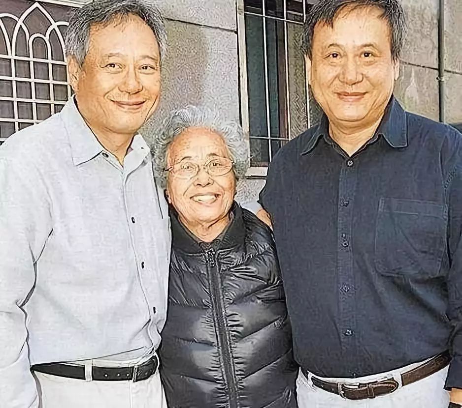 「蓝小姐和黄小姐」扯白||人间有一个李安，就让人安心