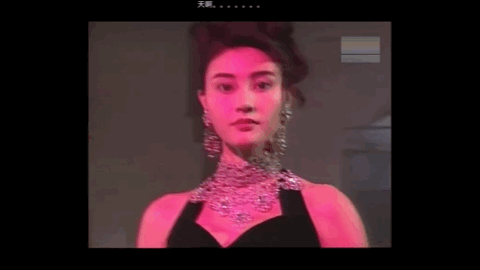 《原振侠》里的李嘉欣长得就是富贵的样子,感觉黎明都配不上她