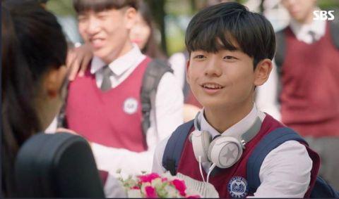 这位“亚洲最可爱的表情包弟弟”长大了!已是16岁美少年重返荧屏