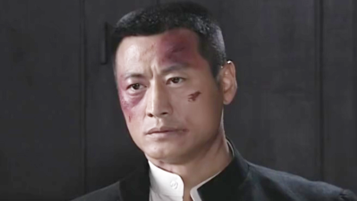 "潜伏"中的演技派吴站长,接到一个电话表演的太传神了!