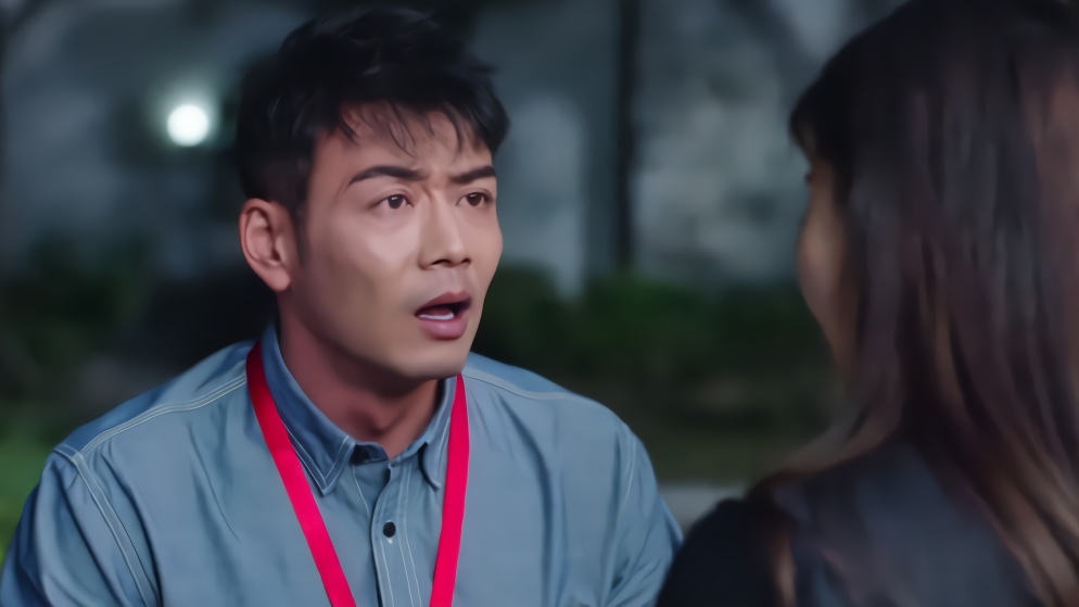 富婆叫代驾,谁知酒醒后车子竟在墓地,下一秒看