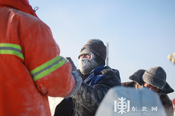 神州北极漠河迎来-42.2℃低温