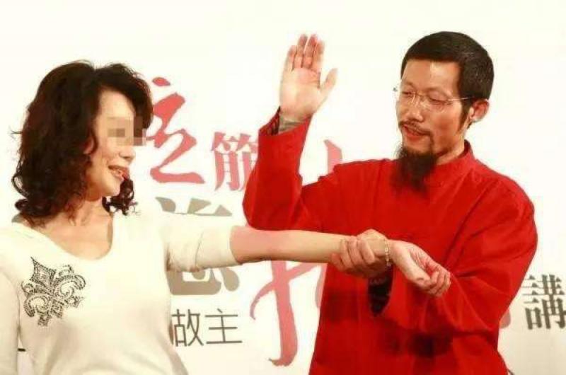 致6岁华裔男童死亡，“拍打拉筋大师”萧宏慈在澳获刑10年