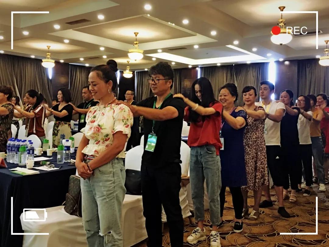 飞来飞去的爱 红颜的使命飞来爱一个不追求健康的人，跟咸鱼有什么分别？-广州器具大师网络运营中心