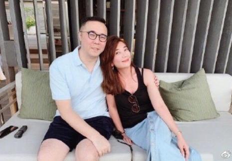 梁静茹曝婚变好友范玮琪又上线了，是有多爱蹭热搜？