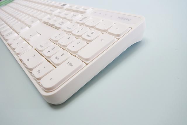 双系统,极简风!米物无线办公键鼠套装体验