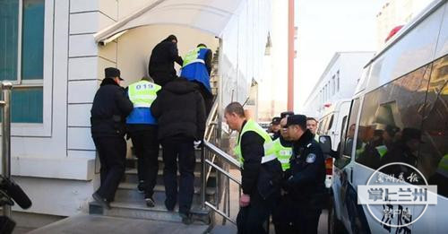 高利放贷,暴力讨债 景泰县法院依法公审赵某权等40人涉黑案