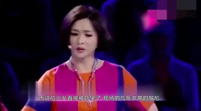 18岁女舞者忘穿打底裤表演高抬腿，金星大怒喊停：滚下去