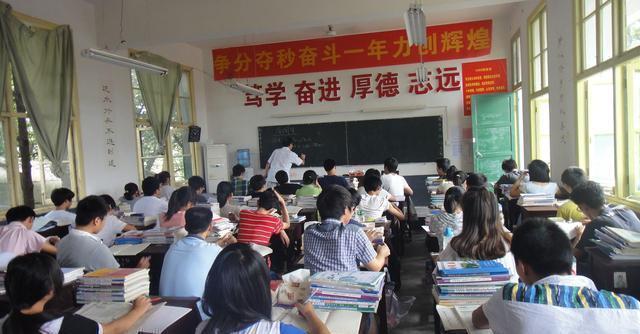 深圳户口没有房产可以申请小孩入学吗（在深圳没房没户口怎么办，一招叫你如何让小孩在深圳上学）