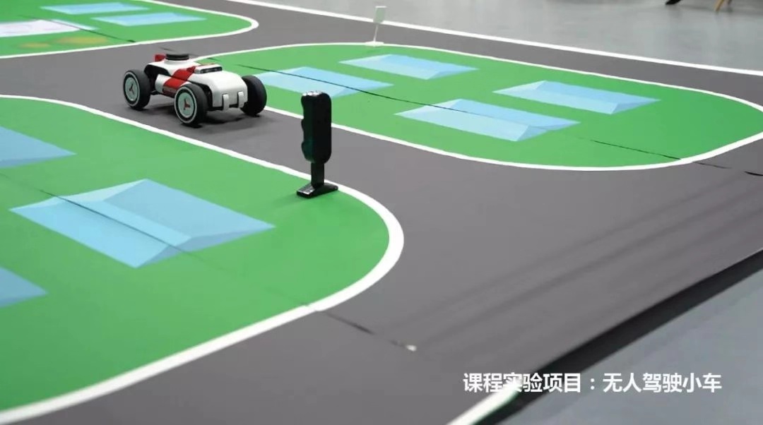 「钛媒体」商汤科技汤晓鸥：人工智能第一个字是“人”，创新要先尊重原创