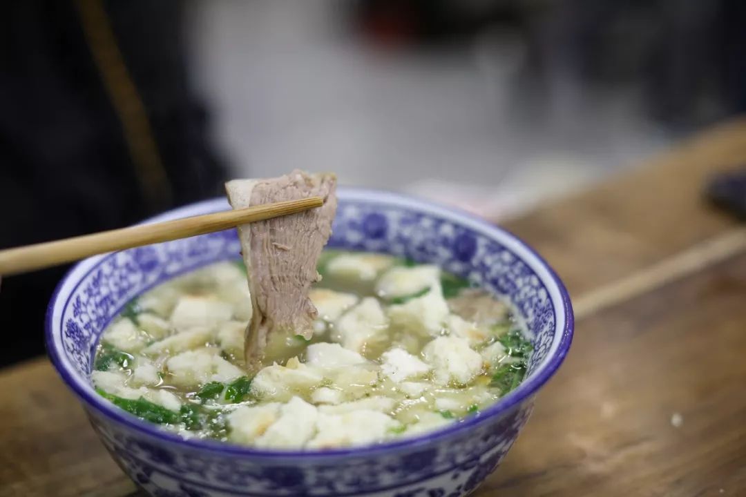 肉夹馍到底要不要加青椒?