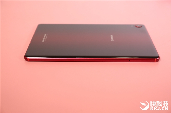 麒麟980+6100mAh 华为平板M6高能版图赏