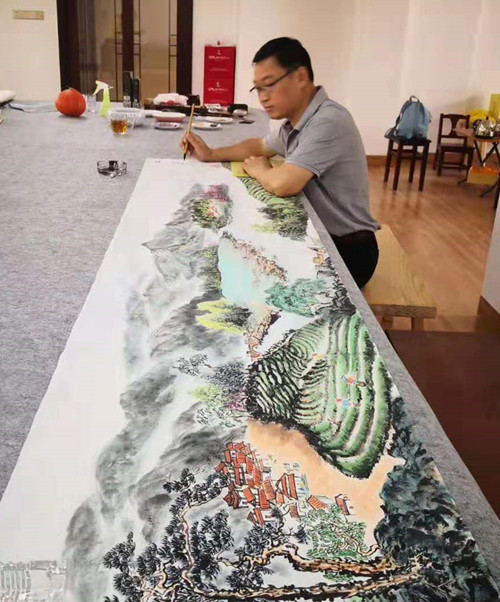 著名书画家徐岩:用中国画画铁观音 实现"画艺"与"茶艺