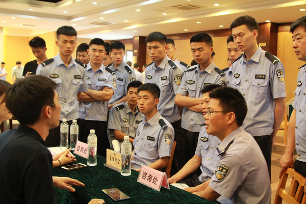 浙江警察学院携手星途航空人力,助力警院学子圆梦航空安全员