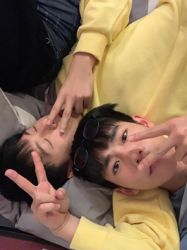 方一凡被吐槽指甲盖儿太短,知道真相后网友笑了