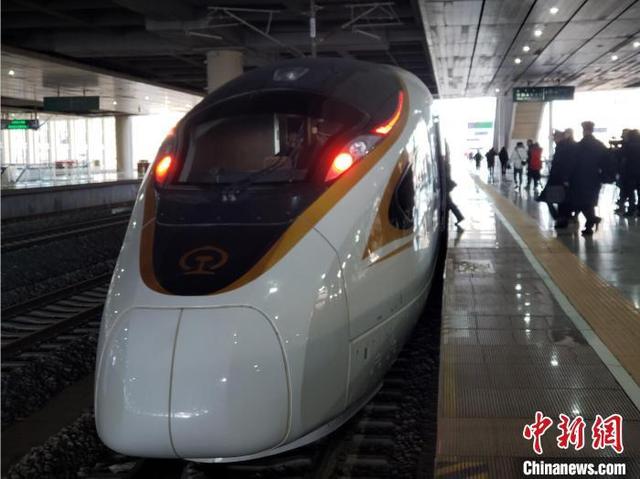 全国铁路今起大调图，京张高铁正式开通运营