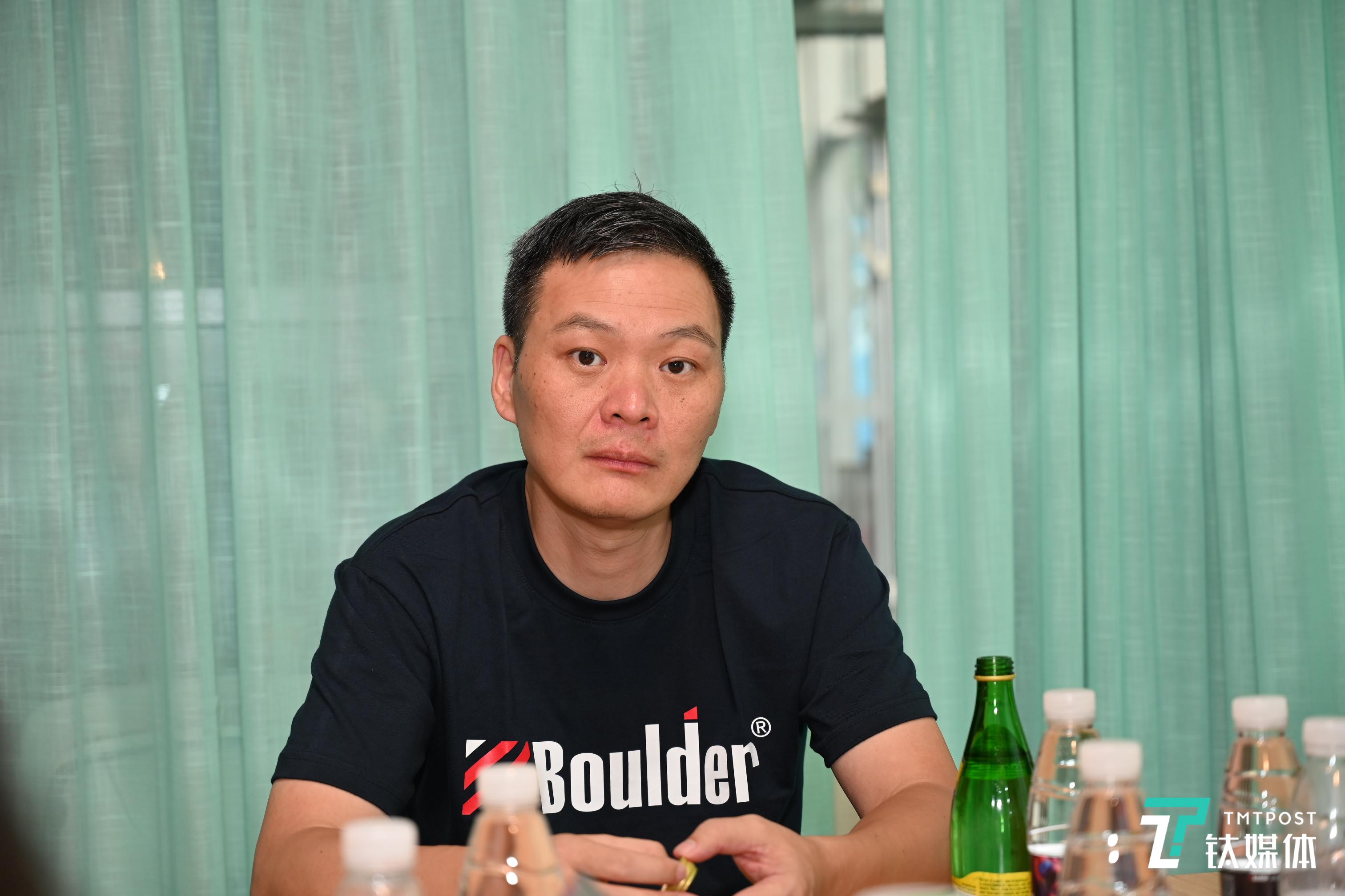 「钛媒体」铂德发布新琥珀电子烟，行业下半场到来，市场竞争加剧