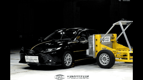 「虎嗅APP」国产车的死亡陷阱