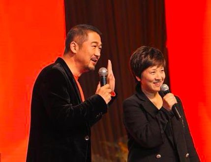 「会火」64岁张国立每天工作18个小时，是热爱工作，还是被协议拖累