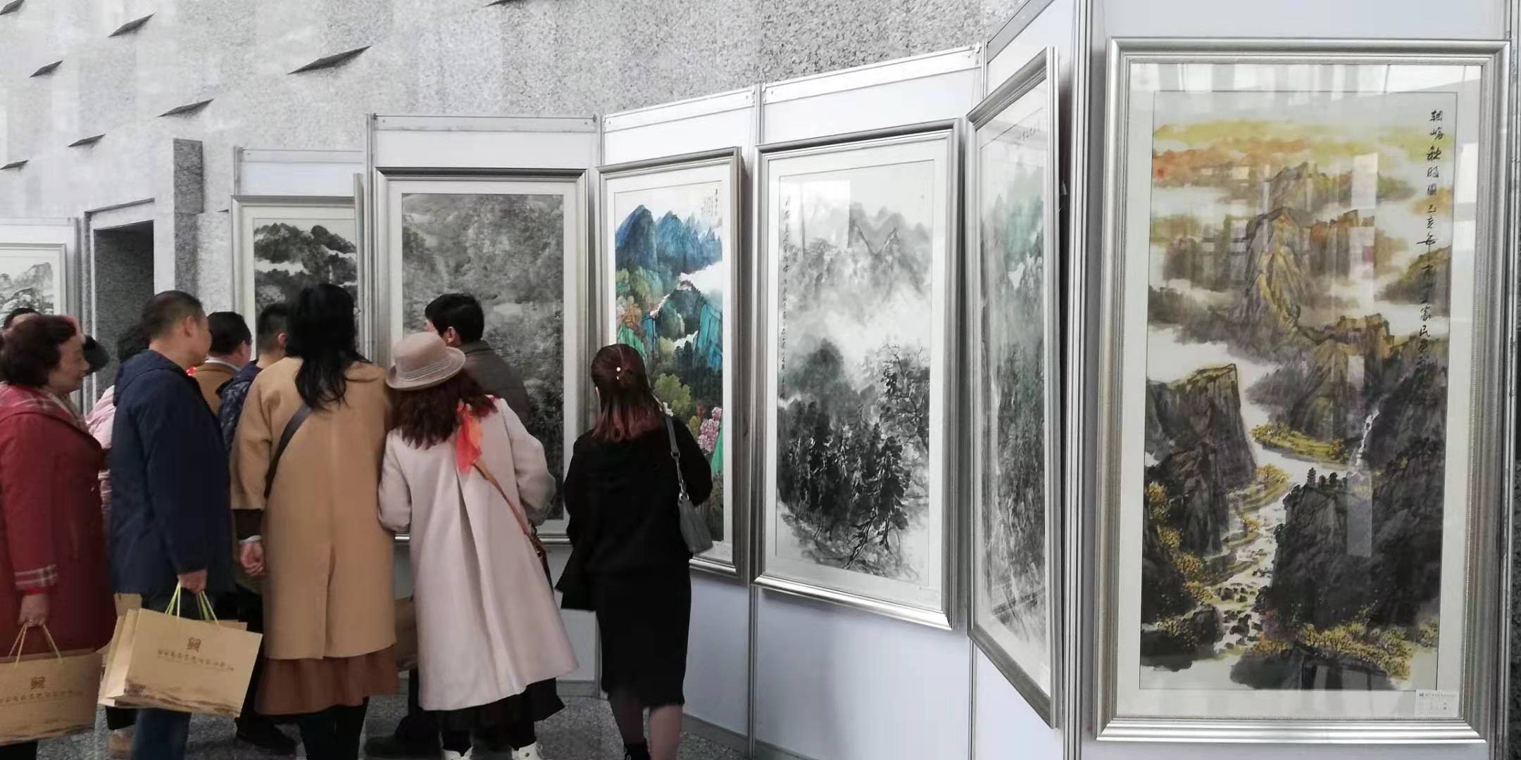 "丝路·首善高新"美术巡展首站在西安高新举行