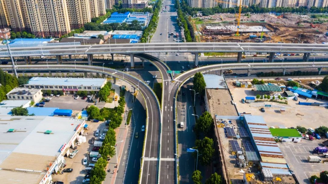 郎溪路高架与北京路交口