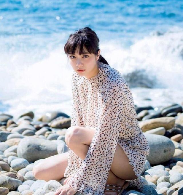 少女漫情节成真！日本女星倒追大龄巴士司机3年，没婚戒就接受求婚