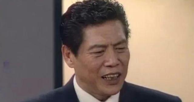 赌片不仅有《赌神》,这部经典赌剧堪称赌片版武侠