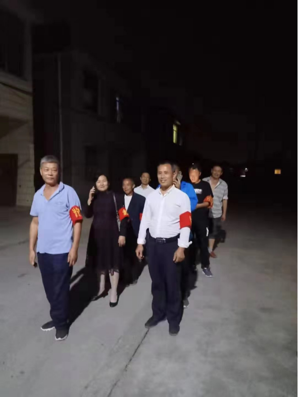 青神县黑龙镇圆满完成国庆维稳安保任务