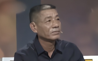 离婚后前妻患癌,前夫为此关掉生意直接住进医