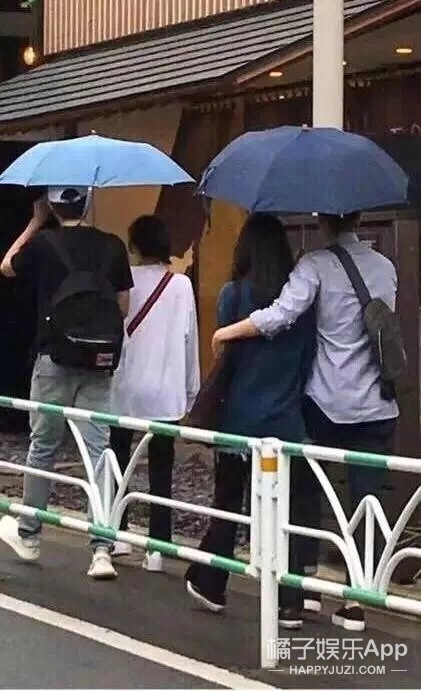我还以为他俩好事将近…没想到这就分手了？