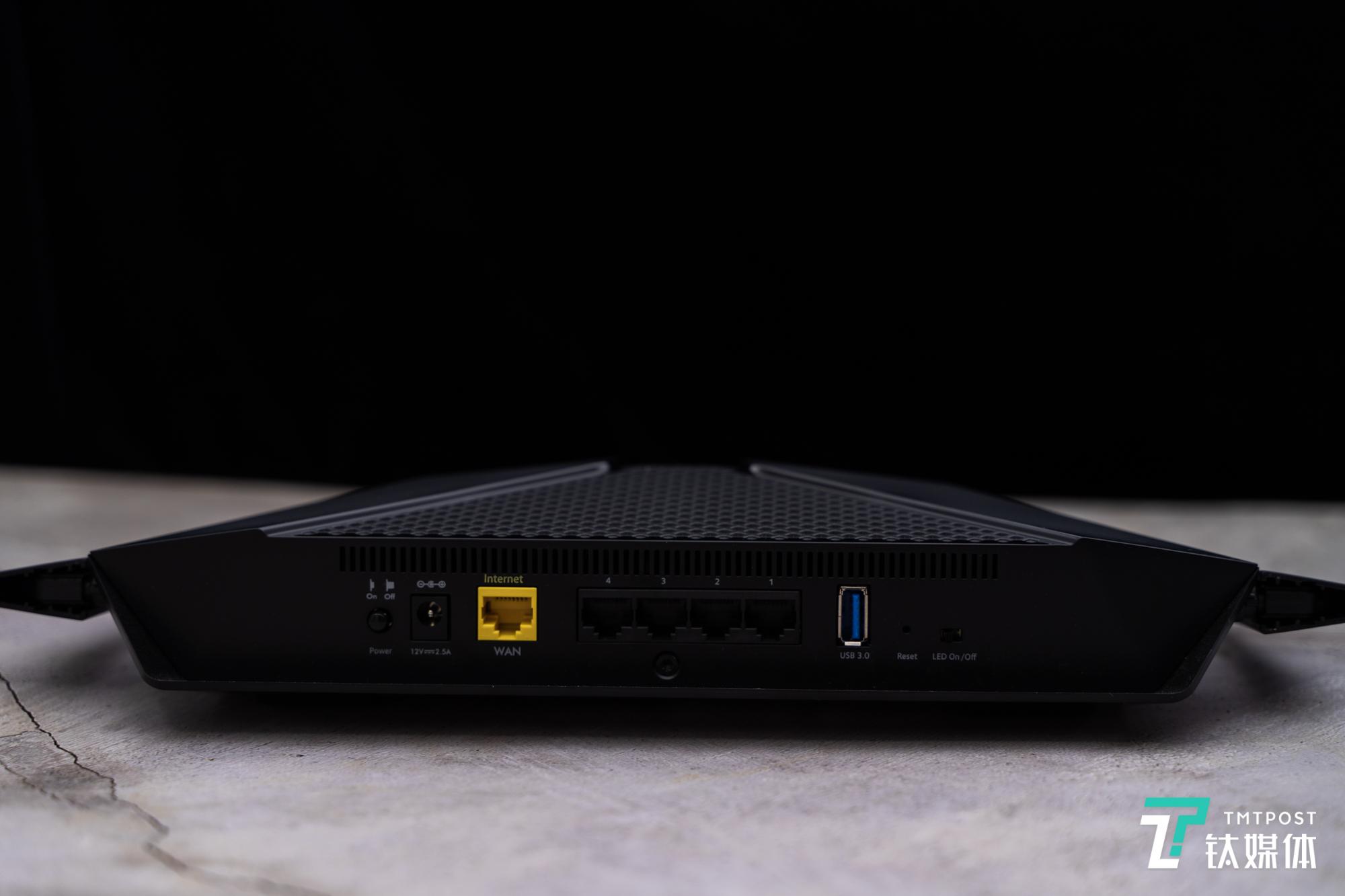 支持WiFi6，带宽达到3000Mbps，网件RAX40路由器评测 | 钛极客