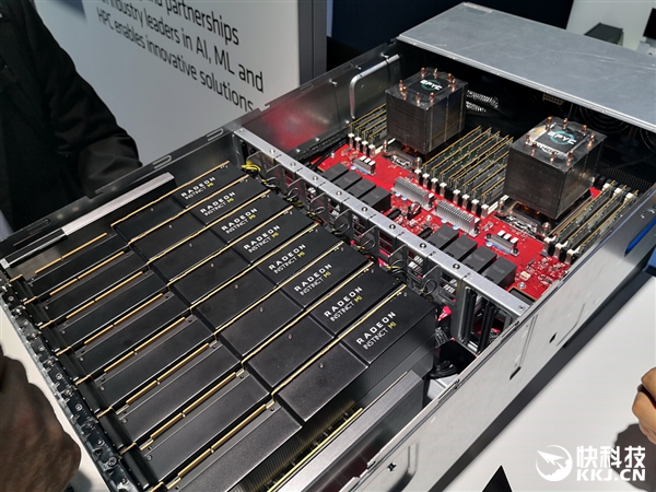 AMD二代霄龙秀肌肉：庞大软硬件生态集中演示