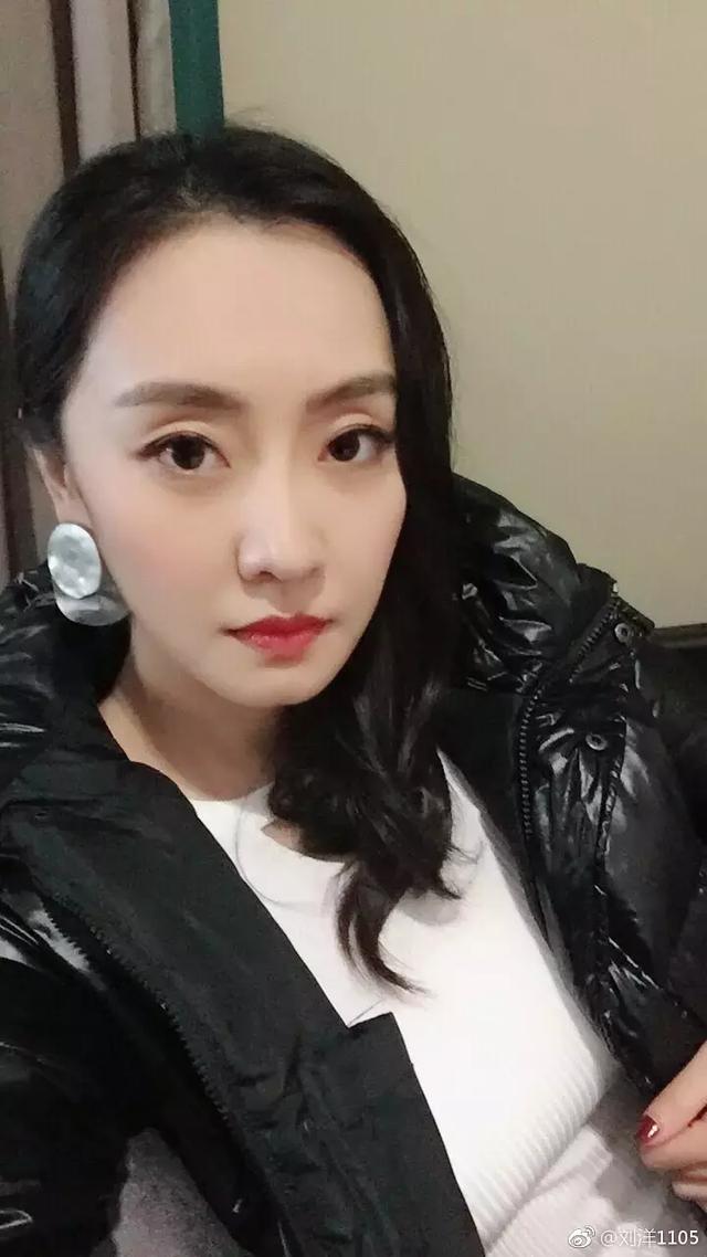 “七仙女”主演近照,36岁蓝儿保养得比蒋欣好,老大真的认不出来