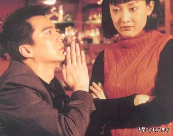 46岁牛莉嫁给圈外富豪，结婚22年恩爱如初