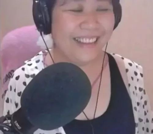 照骗奔现有多可怕？看过真人后粉丝说想把她的写真烧掉！