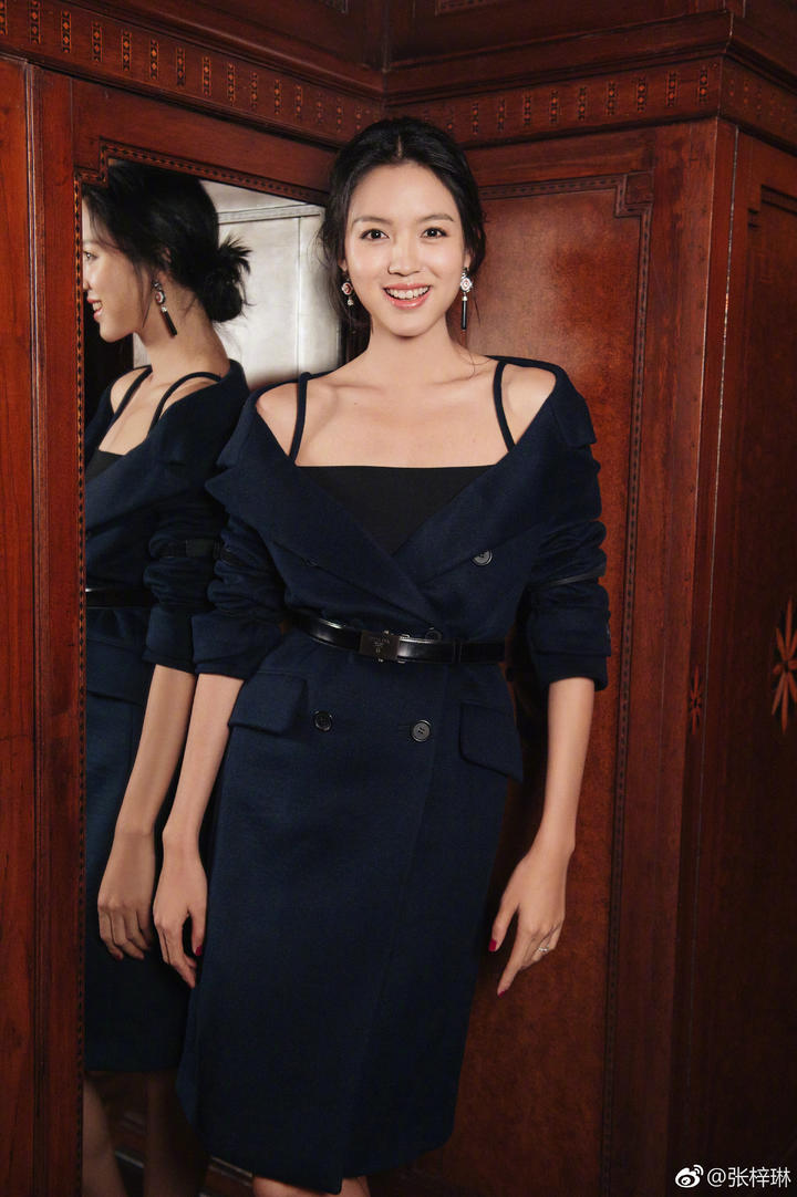 第106期:中国首位环球小姐,大长腿吸睛的张梓琳