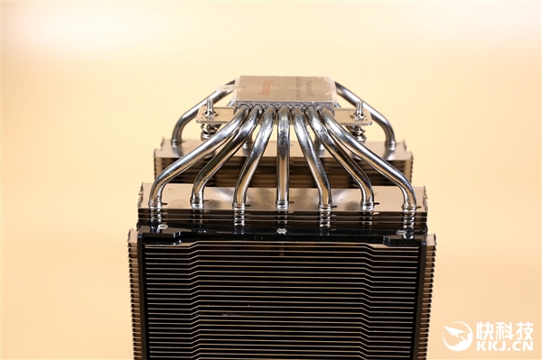 玩家风暴阿萨辛3散热器图赏：7热管压制280W